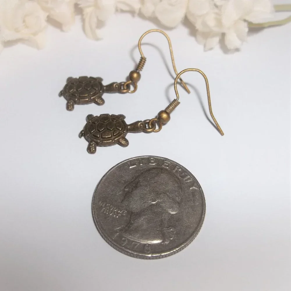 Turtle Earrings, Bronze Turtle Earring, Turtle Jewelry, Vacation Jewelry, 8043 - Picture 5 of 8